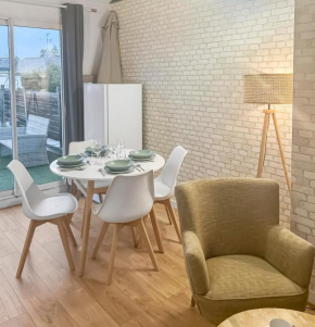 Appartement Angevin avec Terrasse et WiFi rapide